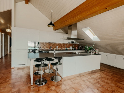 Lutry / Belmont-sur-Lausanne – Appartement de 5 pièces mansardé avec cachet image 1