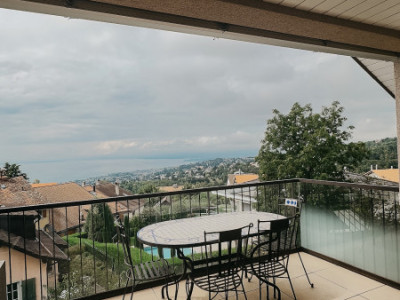 Lutry / Belmont-sur-Lausanne – Appartement de 5 pièces mansardé avec cachet image 2