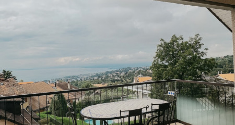 Lutry / Belmont-sur-Lausanne – Appartement de 5 pièces mansardé avec cachet image 2