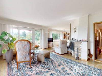 Attraktives Mehrfamilienhaus auf grossem Grundstück mit Weitsicht image 4