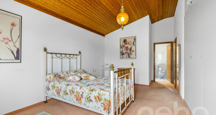 Unique opportunity Penthouse with panoramic views over Lake Neuchâtel image 8