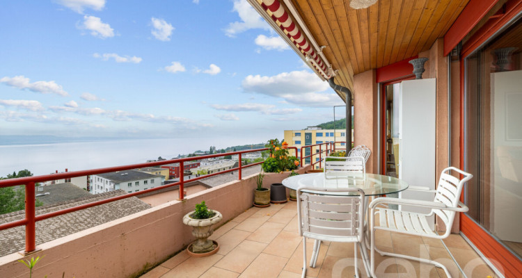 Unique opportunity Penthouse with panoramic views over Lake Neuchâtel image 12