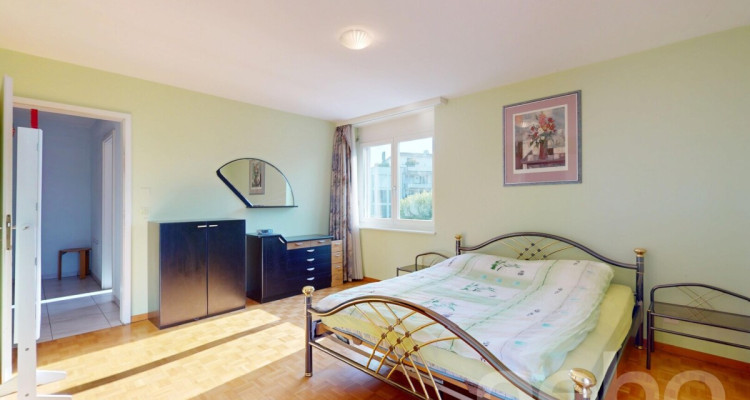 Confort, lumière et jardin privé ? superbe duplex à Morat image 10