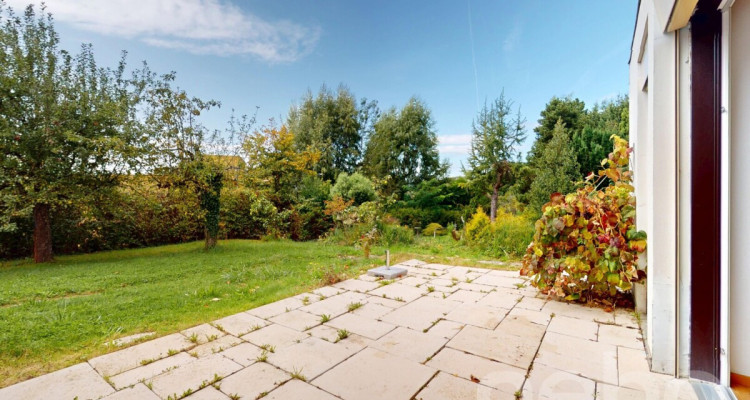 Bel appartement de 4,5pcs avec grand jardin au calme absolu à Lausanne image 11