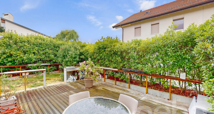 Proche du centre du village image 1