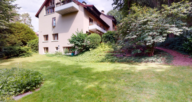 Grosszügige 6.5-Zimmer Maisonettewohnung mit grossem Garten image 3