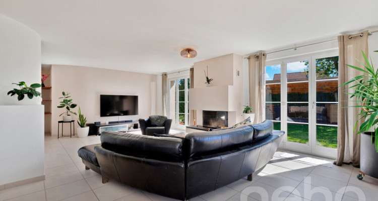 Magnifique maison individuelle avec piscine au calme absolu à Denens image 1