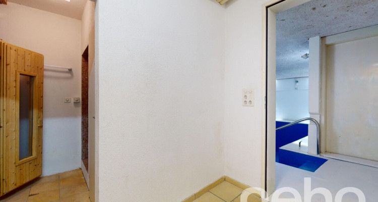 13 Zimmer Villa (502m2) mit Hallenbad, Sauna und Lift an bester Lage image 10