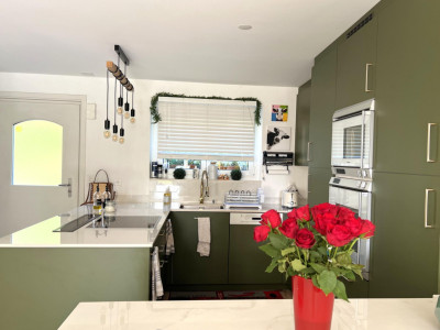 Villa mitoyenne de 5,5 pièces avec terrasse et jardin image 3