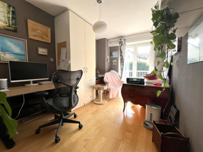 Villa mitoyenne de 5,5 pièces avec terrasse et jardin image 5