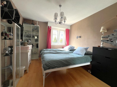 Villa mitoyenne de 5,5 pièces avec terrasse et jardin image 6