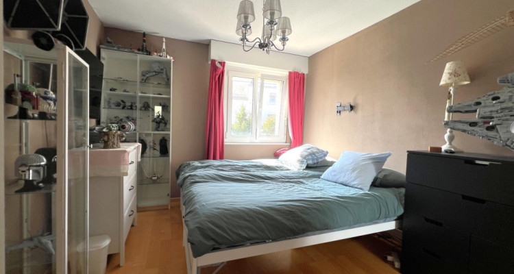 Villa mitoyenne de 5,5 pièces avec terrasse et jardin image 6