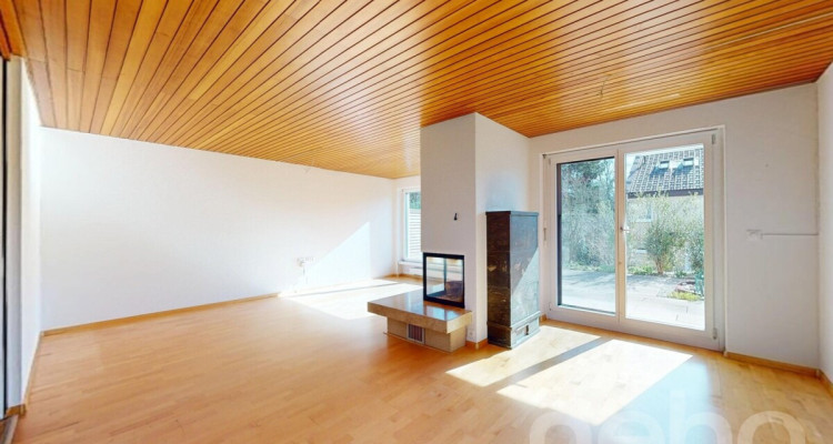 Doppelhaushälfte mit grossem Garten und viel Potenzial in Bettingen image 3