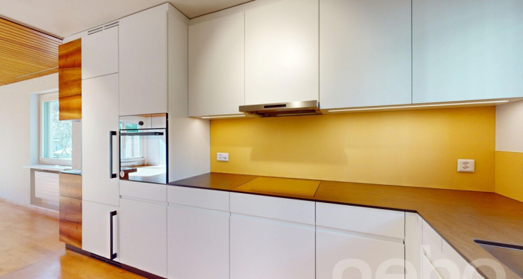 Doppelhaushälfte mit grossem Garten und viel Potenzial in Bettingen image 1