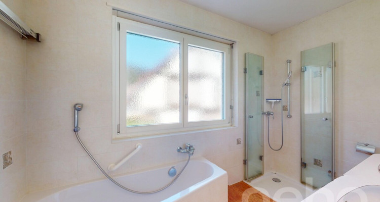 Doppelhaushälfte mit grossem Garten und viel Potenzial in Bettingen image 9