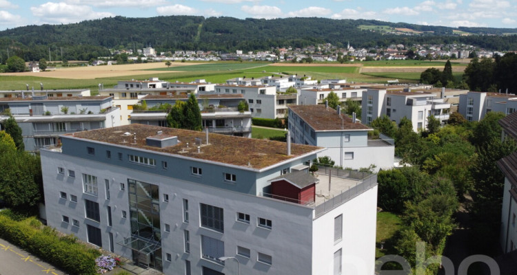 Grosszügige 5.5-Zimmer-Attikawohnung mit Liftzugang und Weitblick image 3