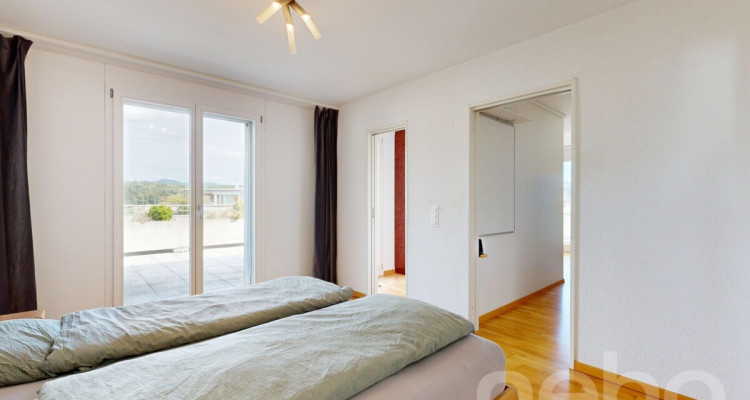 Grosszügige 5.5-Zimmer-Attikawohnung mit Liftzugang und Weitblick image 7