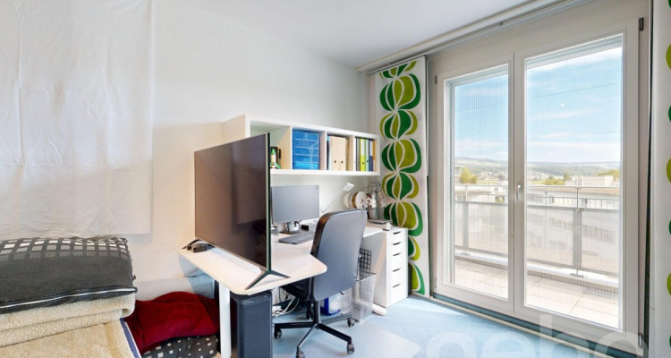 Grosszügige 5.5-Zimmer-Attikawohnung mit Liftzugang und Weitblick image 9