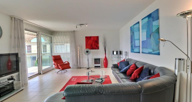 EXCLUSIF - BELLE VUE - CALME - PISCINE image 9