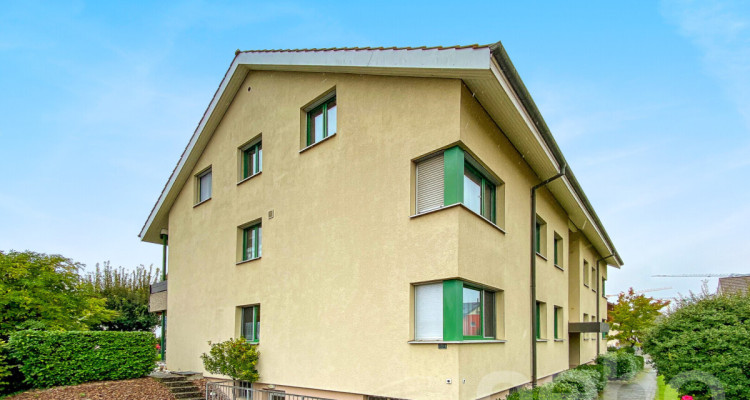 4-Zimmerwohnung mit Stil, Nähe Zentrum und viel Platz image 1