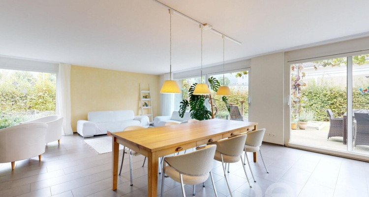 Familienparadies mit Garten und viel Platz image 1