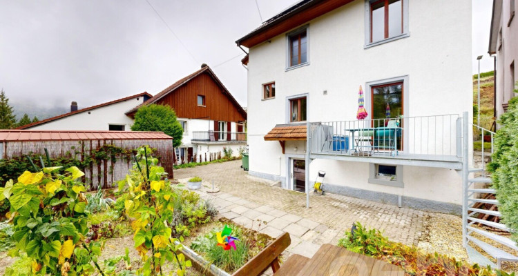 Maison familiale Atypique Rénovée avec jardin et garage indépendant image 12