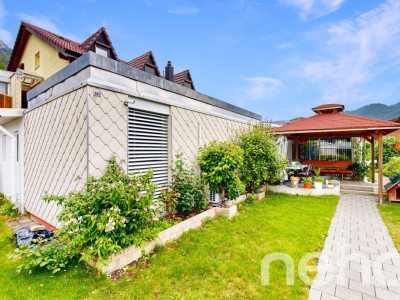 Idyllisches Einfamilienhaus mit Wintergarten und Panoramablick image 1