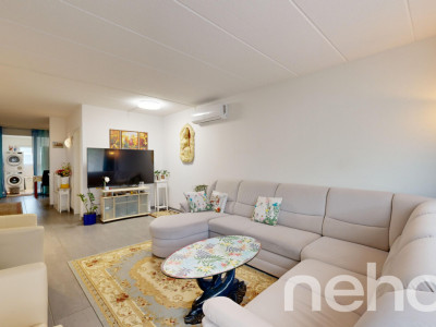 Idyllisches Einfamilienhaus mit Wintergarten und Panoramablick image 5