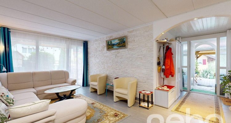 Idyllisches Einfamilienhaus mit Wintergarten und Panoramablick image 4