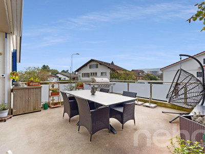 Superbe petite maison familiale rénovée avec terrasse et grand jardin! image 5