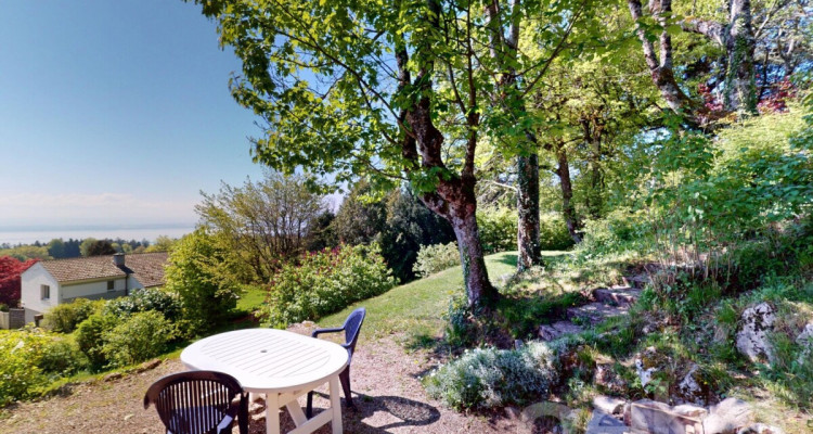 Vue panoramique à Montézillon ! image 2