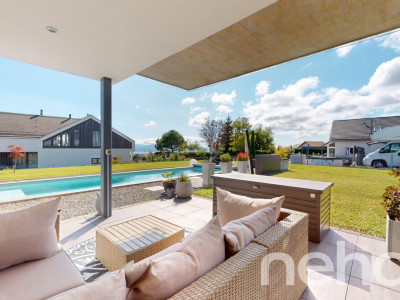 Maison de rêve avec piscine chauffée et vue lac ! image 2