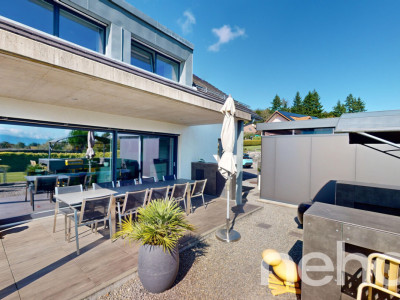 Maison de rêve avec piscine chauffée et vue lac ! image 8