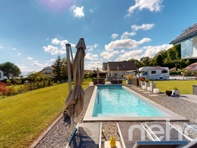 Maison de rêve avec piscine chauffée et vue lac ! image 10