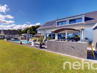 Maison de rêve avec piscine chauffée et vue lac ! image 11