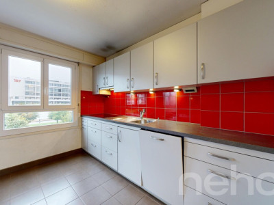 Appartement lumineux avec vue dégagée et emplacement idéal image 1