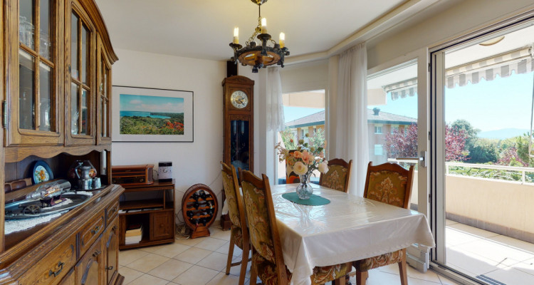 Spacieux appartement - Proximité lac, plage, tennis club de St-Sulpice image 5