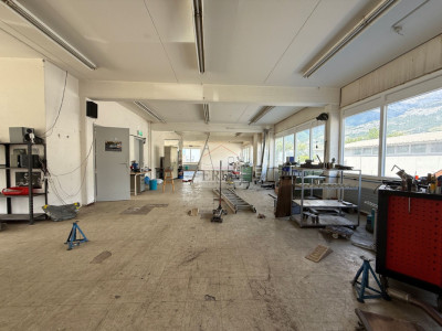 Atelier - Halle : Grande surface à louer à Conthey image 4