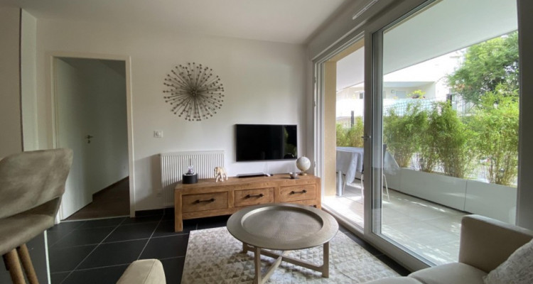 A VEIGY-FONCENEX 1 MIN DOUANE ANIÈRES image 1