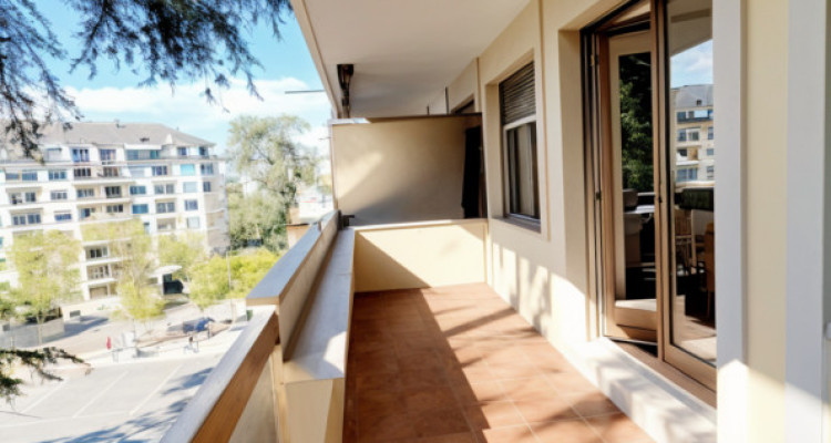 En exclusivité: Appartement centre Ville, confortable & lumineux  2 pièces image 6