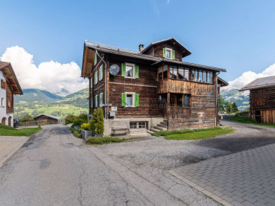 Historische Bauernarchitektur mit Perspektive image 1