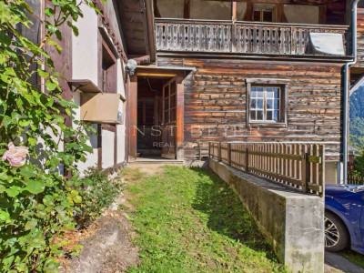 Chalet mitoyen à rénover - vue dégagée - environnement calme et verdoyant  image 12