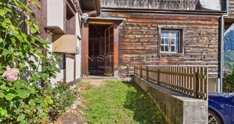 Chalet mitoyen à rénover - vue dégagée - environnement calme et verdoyant  image 12