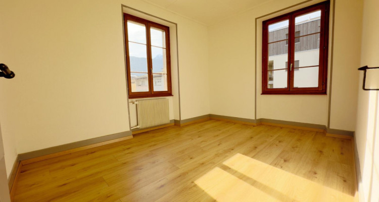 Appartement de 4.5 pièces situé au centre de Fully image 6