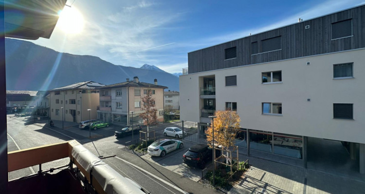 Appartement de 4.5 pièces situé au centre de Fully image 2