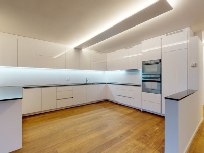 Erstklassige 3.5-Zimmer-Loft-Wohnung image 4