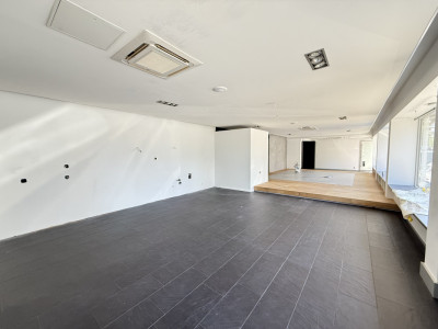 Surface commerciale denv. 143m2 avec parking - Rte de Vevey 29, 1009 Pully image 3