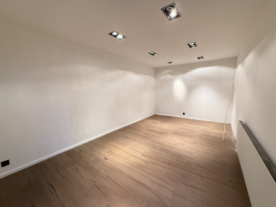 Surface commerciale denv. 143m2 avec parking - Rte de Vevey 29, 1009 Pully image 4