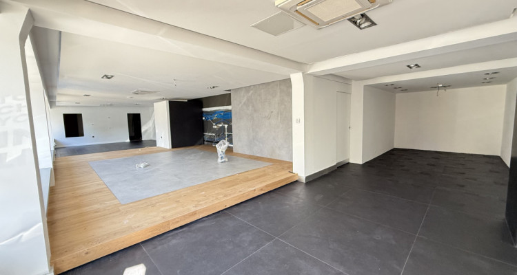 Surface commerciale denv. 143m2 avec parking - Rte de Vevey 29, 1009 Pully image 1