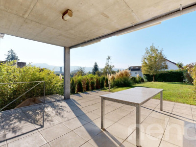 Modernes 6.5-Zimmer EFH an sonniger Lage mit pflegeleichtem Garten image 3